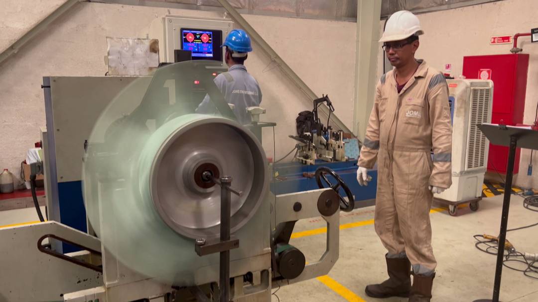 DYNAMIC BALANCING MACHINE JOB 2